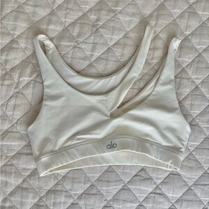 ALO Yoga Ivory/Cream Sports Bra